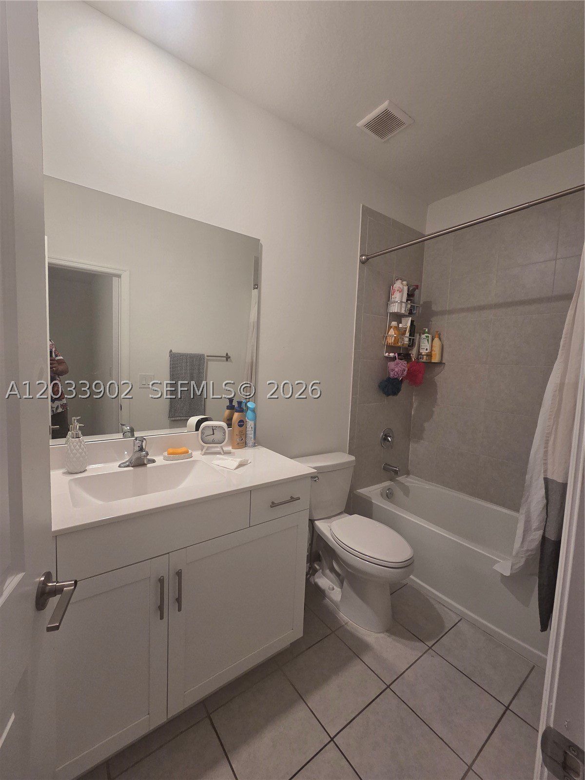 Ne Th Ave. Miami, FL 33179