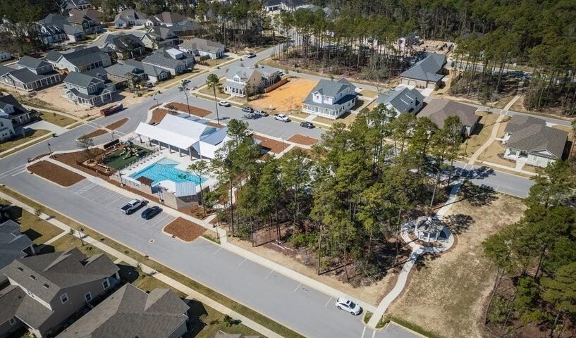 221 Foxglove Run. Niceville, FL 32578