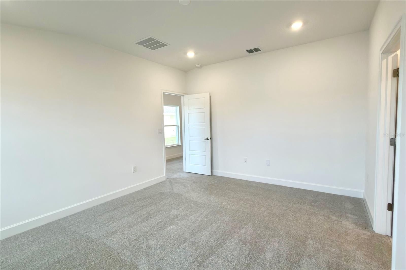 7563 Bent Tree Loop. Saint Cloud, FL 34771