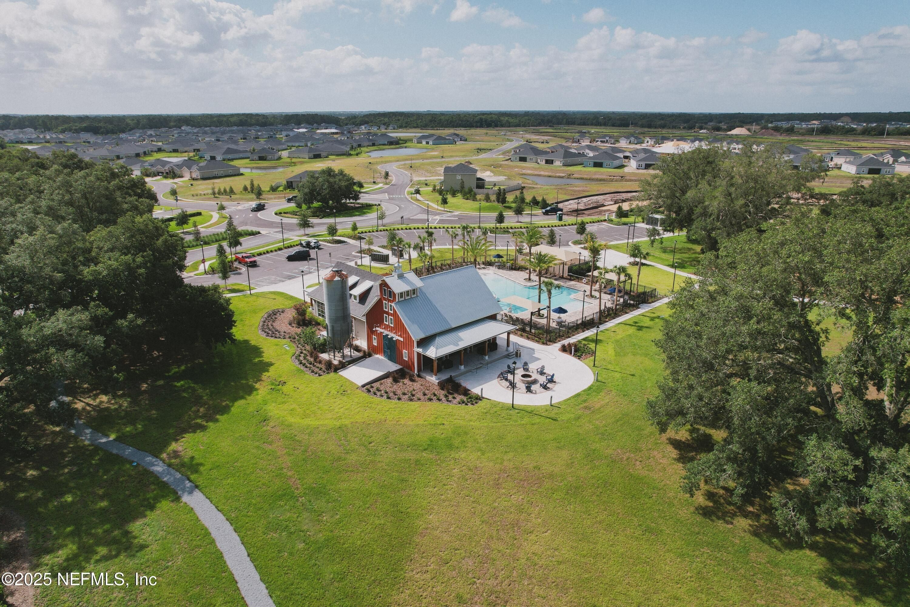 2656 Field Daisy Lane. Green Cove Springs, FL 32043