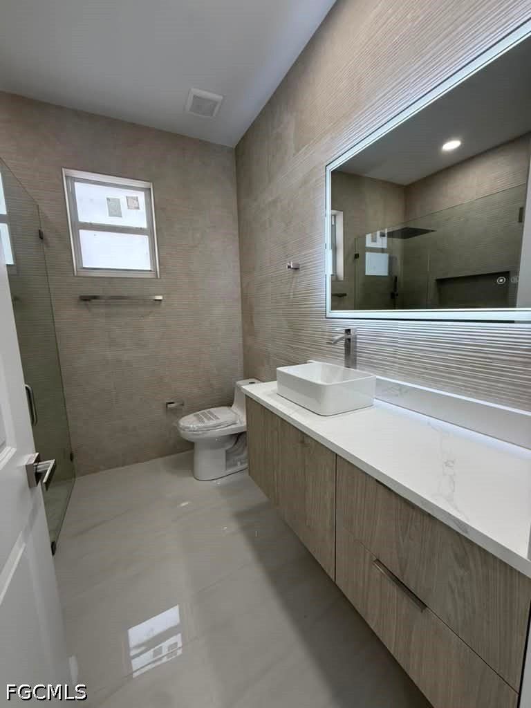 2835 Ne 5Th Place. Cape Coral, FL 33909