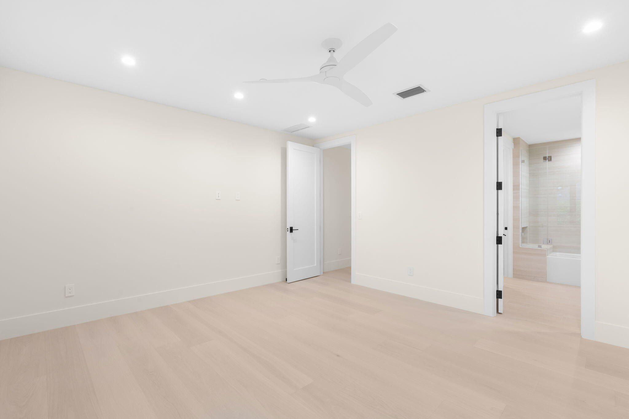 301 Ne 7Th Avenue. Delray Beach, FL 33483