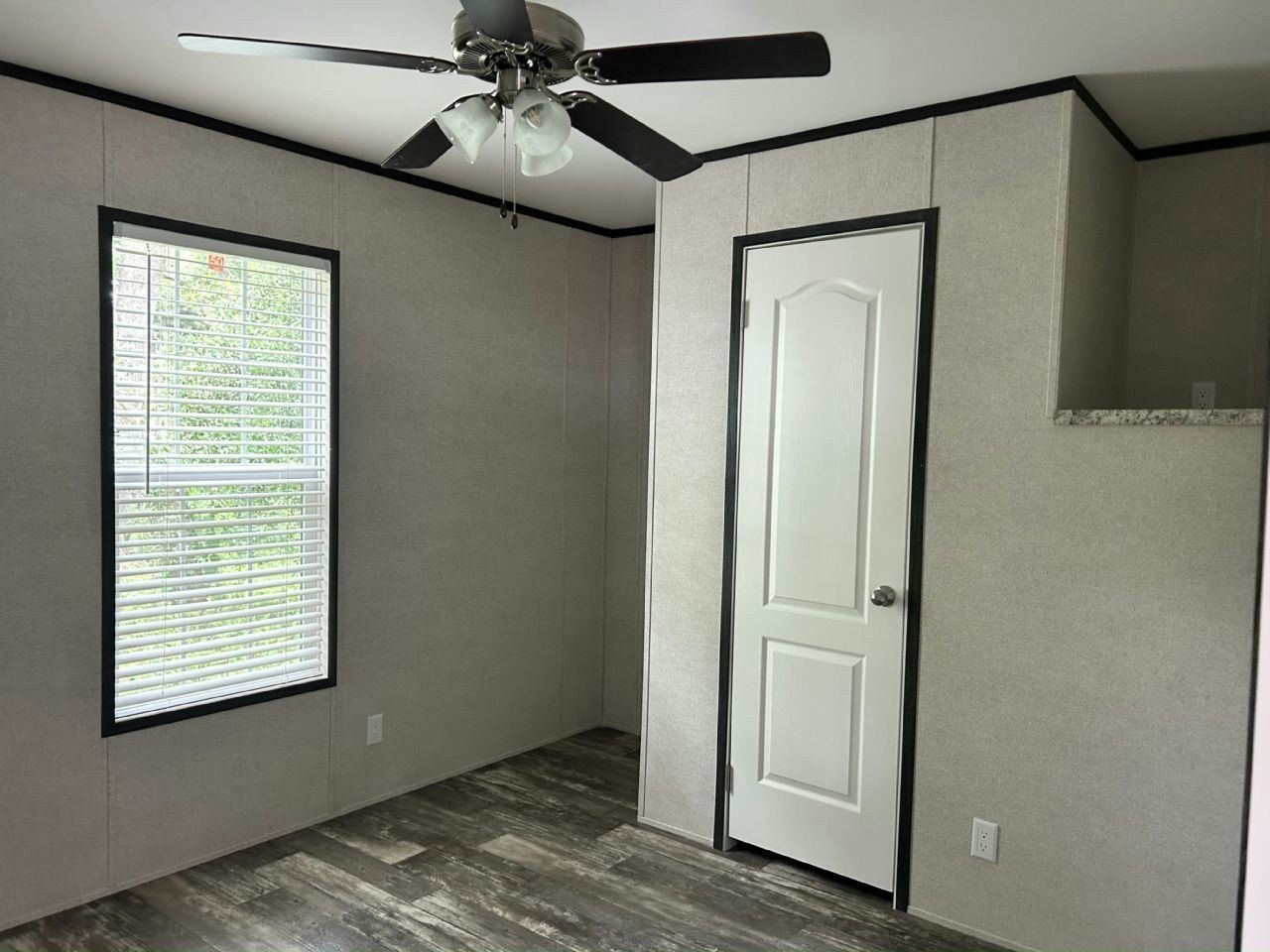 38651 Tarr Drive T9. Zephyrhills, FL 33540