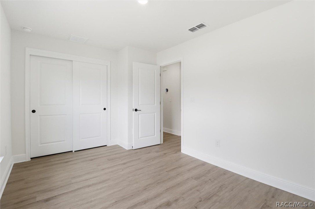 8121 N Tiny Lily Drive. Dunnellon, FL 34434