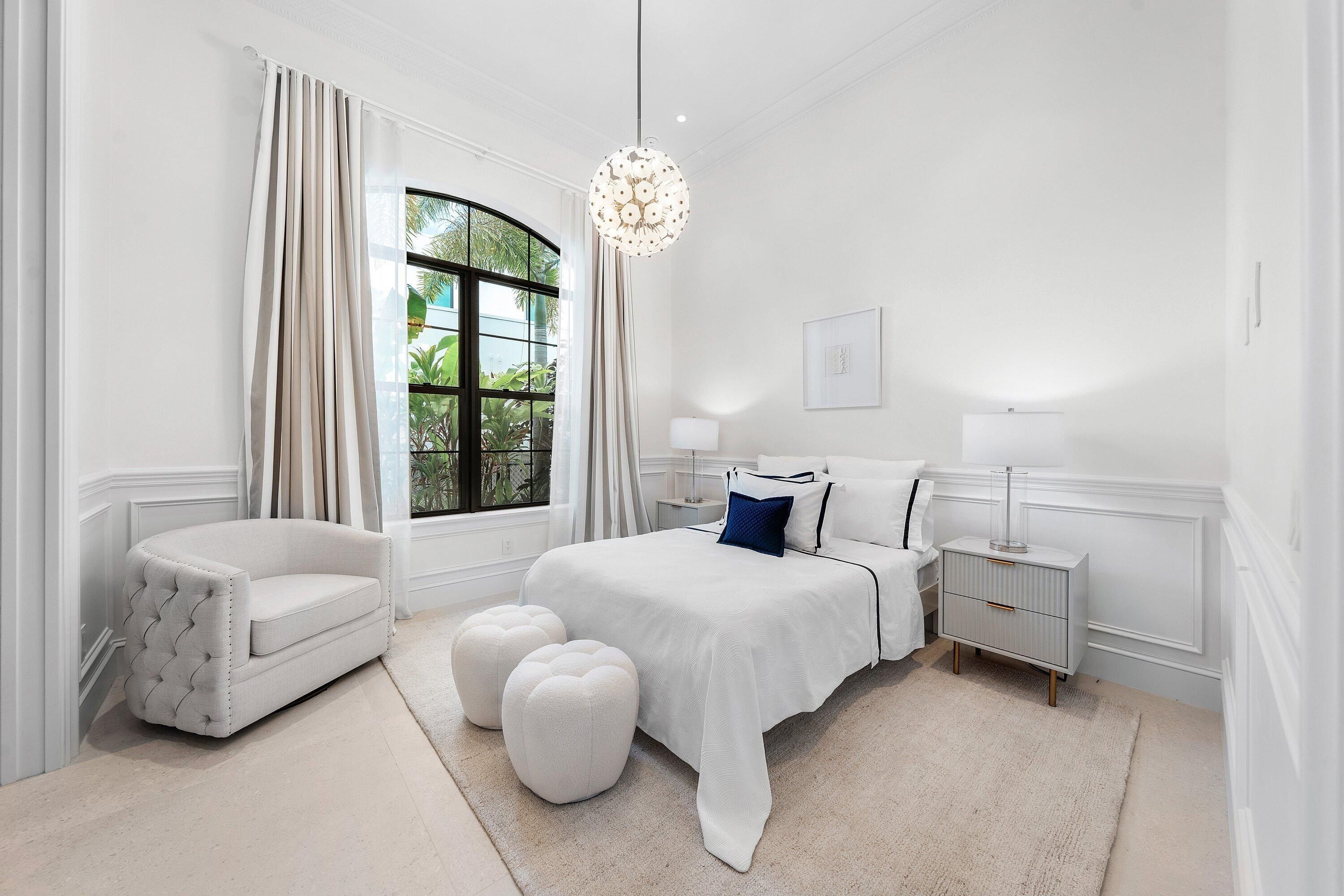 Country Club Lane. Fort Lauderdale, FL 33308
