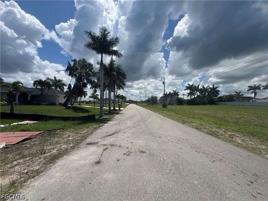 4625 Nw 31St Terrace. Cape Coral, FL 33993