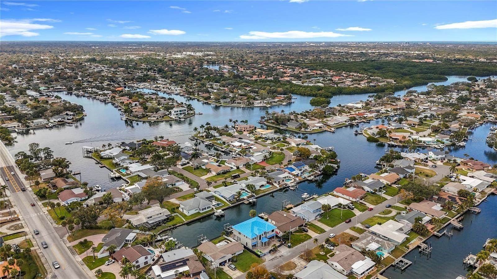 4086 13Th Lane Ne. Saint Petersburg, FL 33703