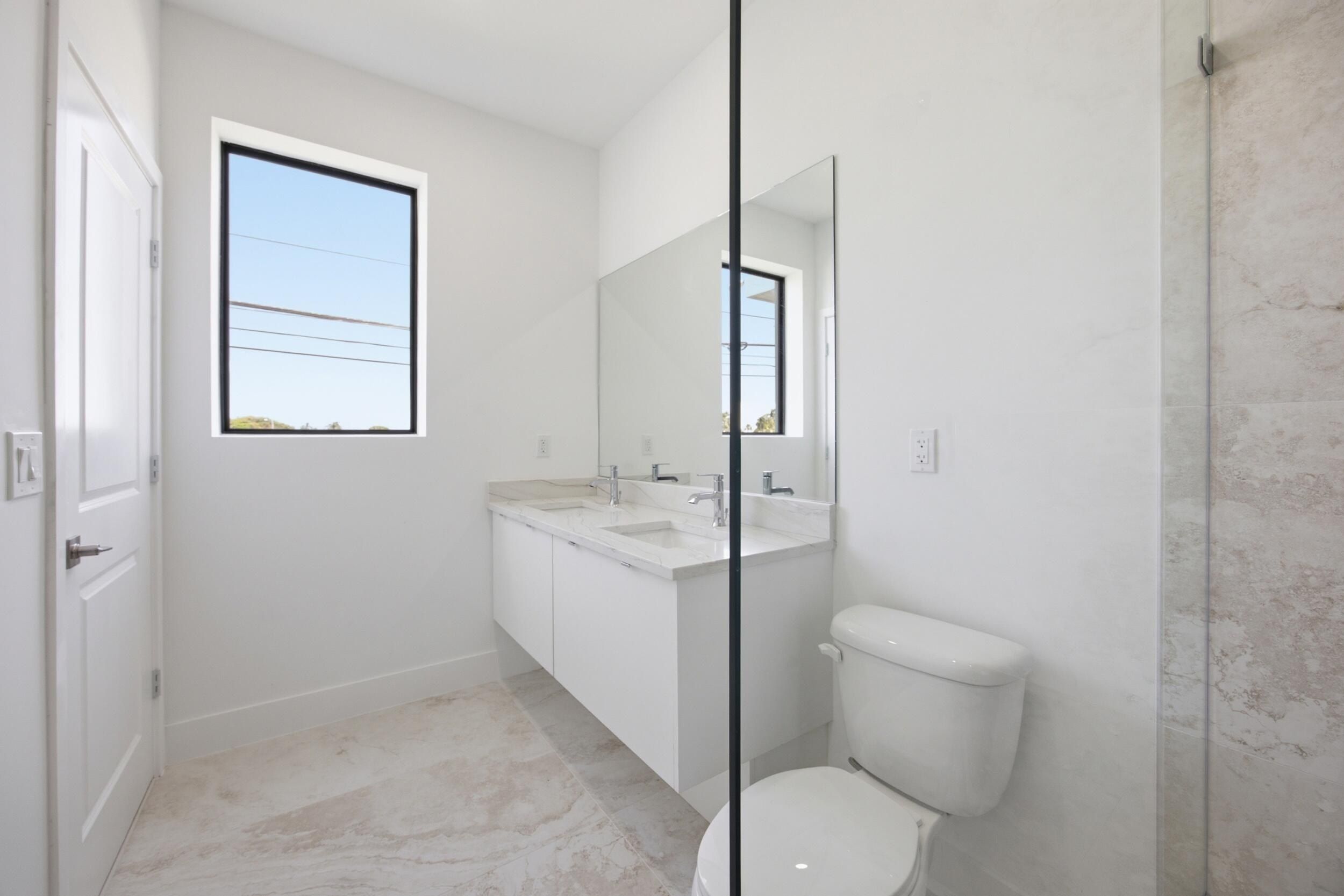 1542 Nw 1St Avenue. Pompano Beach, FL 33060