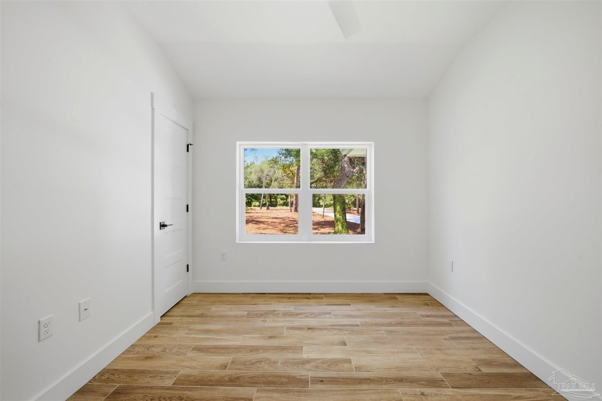 5456 Spruce St. Gulf Breeze, FL 32563