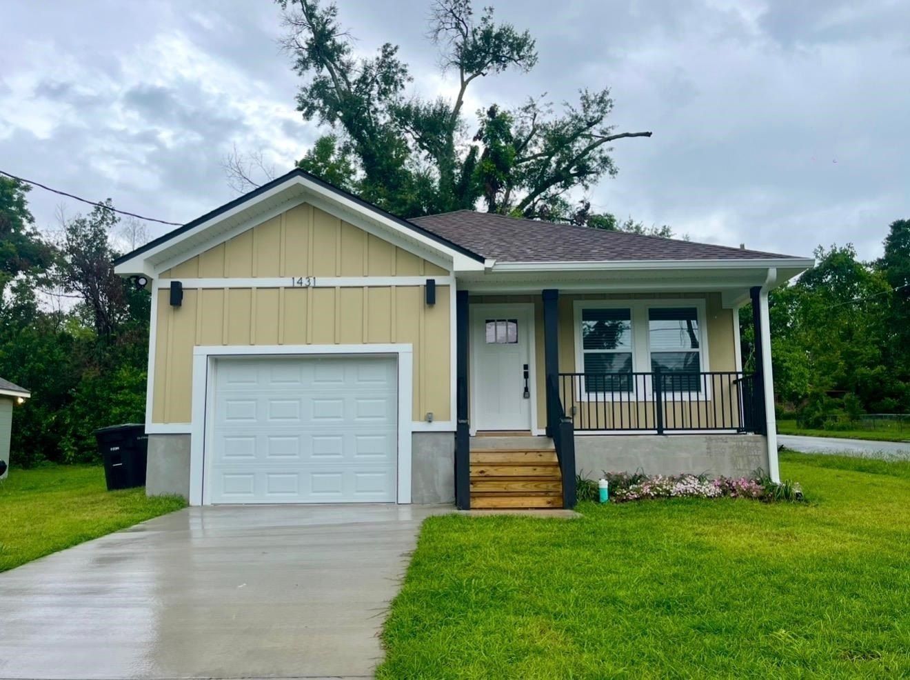 1431 Hernando Drive. Tallahassee, FL 32304
