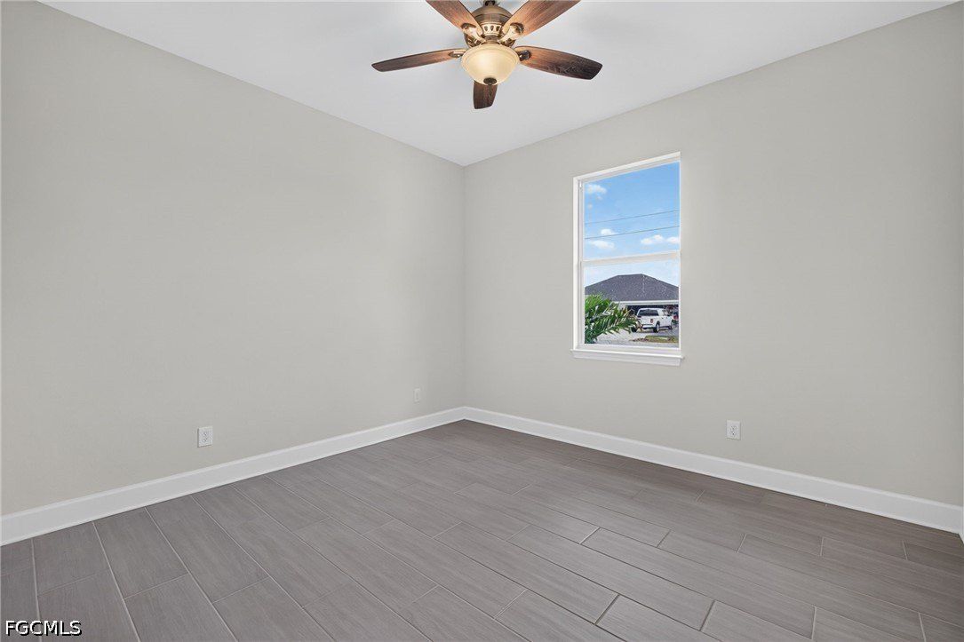 633 Sw 13Th Street. Cape Coral, FL 33991