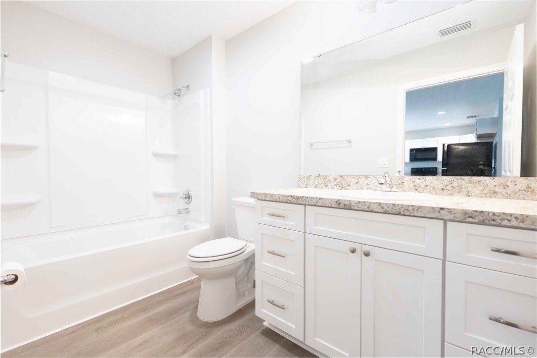 306 E Georgia Avenue. Bushnell, FL 33513