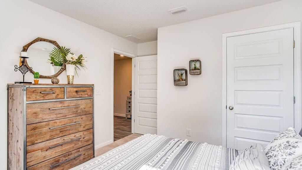 6584 Firefly Drive. Milton, FL 32583