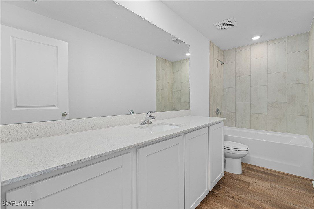 821 Gen D Macarthur Avenue. Labelle, FL 33935