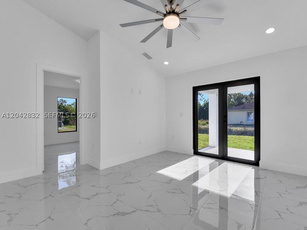 5117 24Th St Sw. Lehigh Acres, FL 33973
