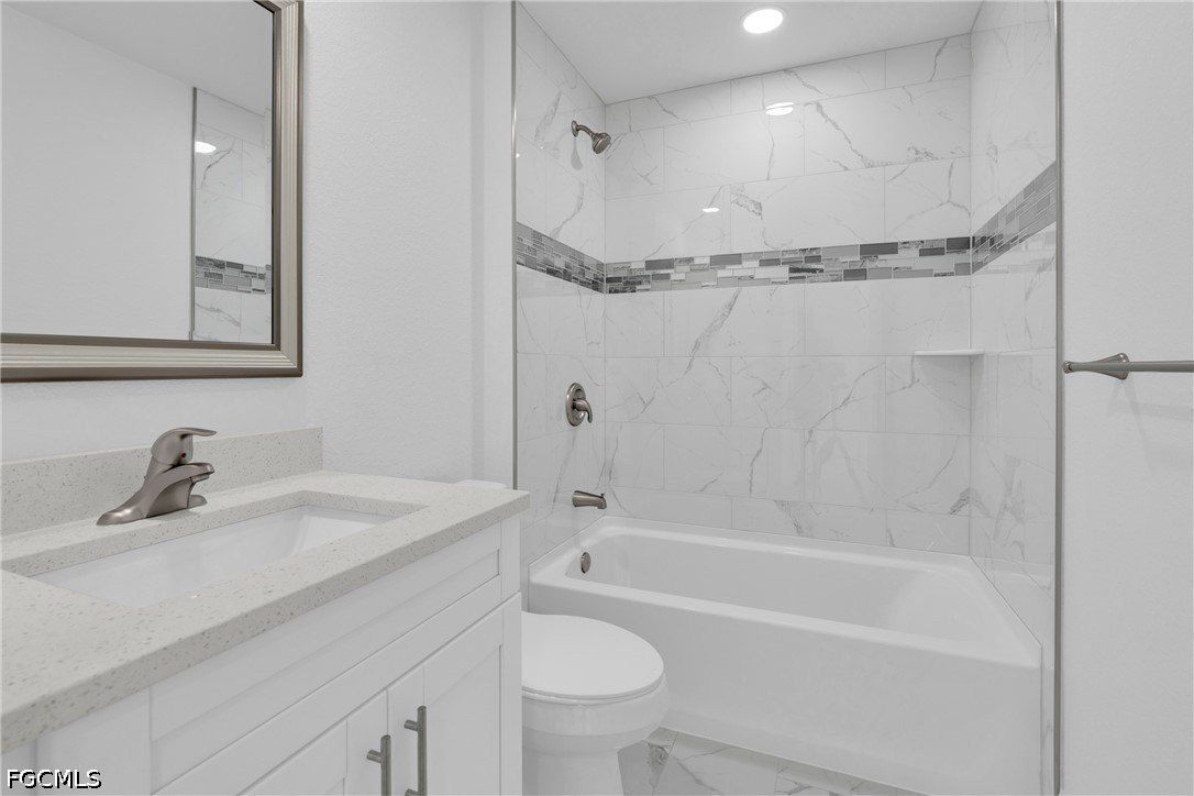 1808 Ne 44Th Street. Cape Coral, FL 33909