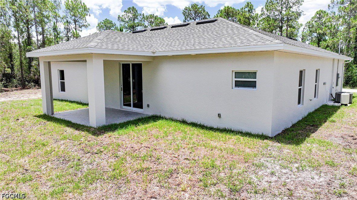 923 Binkley Street E. Lehigh Acres, FL 33974