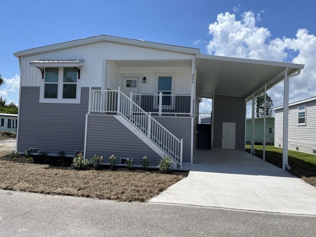 205 South Utrecht Street. Ellenton, FL 34222