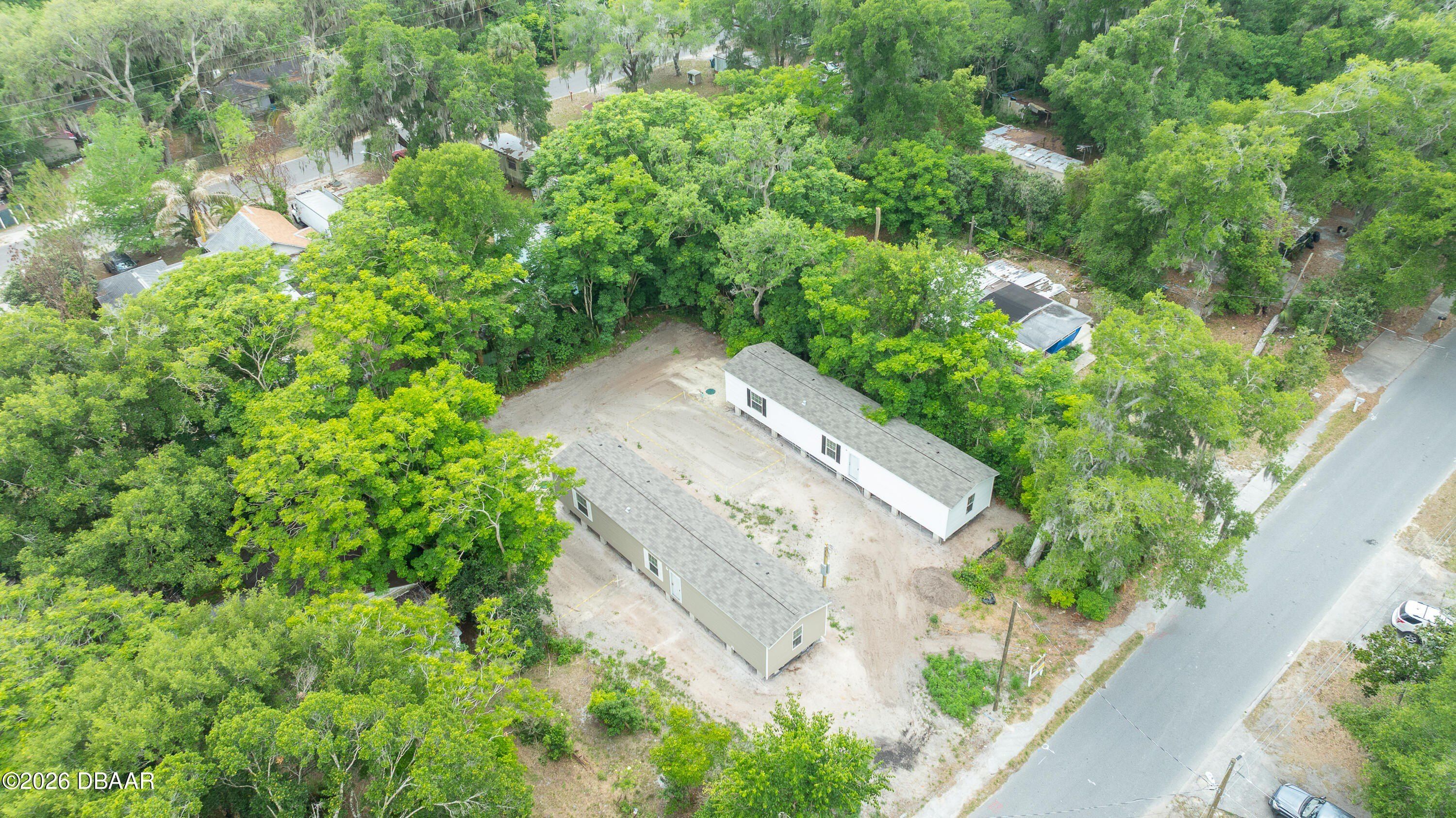 220 W Carroll Avenue. Deland, FL 32720