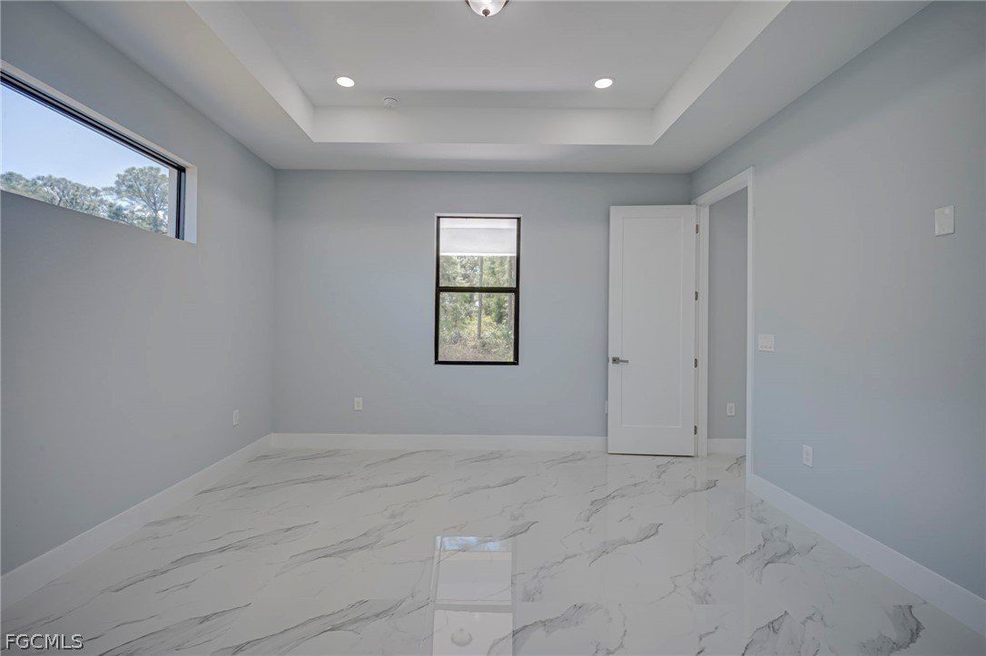 872 Spaulding Street E. Lehigh Acres, FL 33974