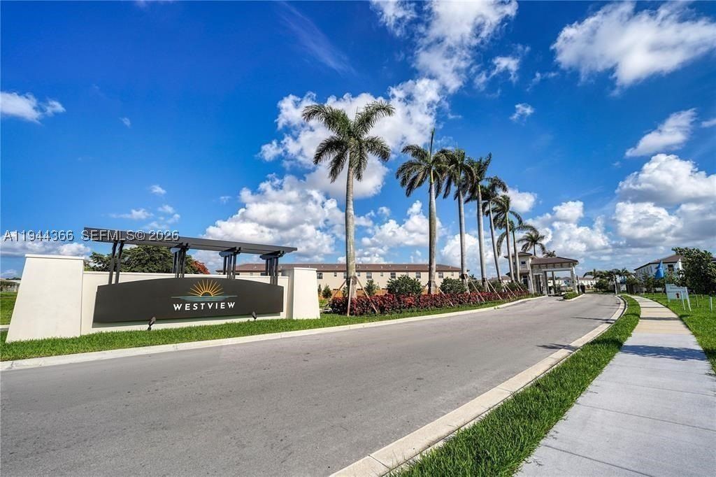 12560 Nw 22Nd Pl. Miami, FL 33167