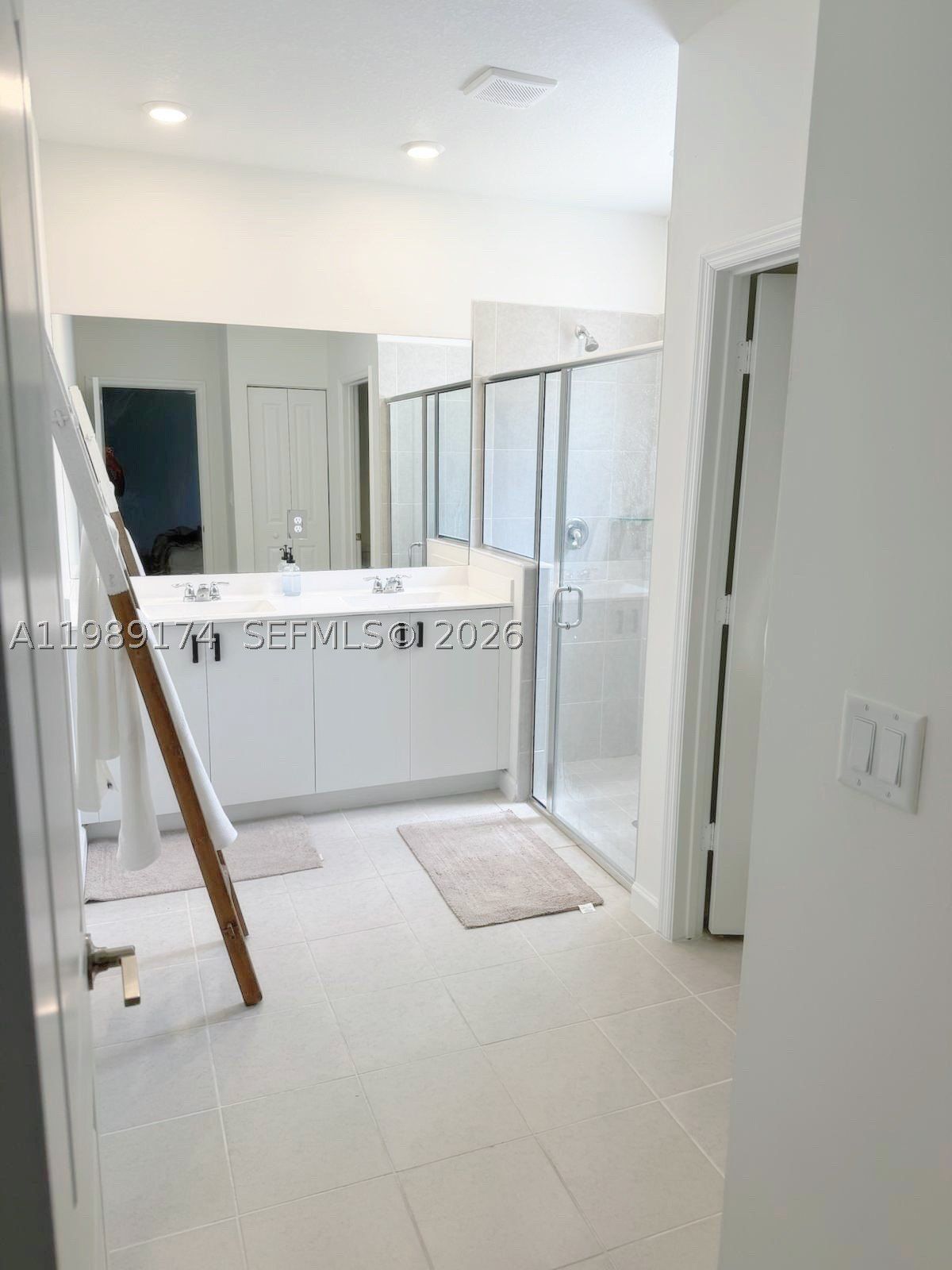 2402 Se 30Th St. Homestead, FL 33035