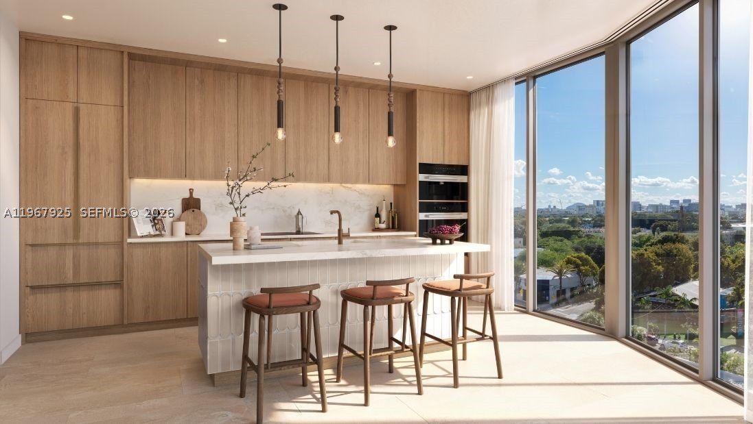 2215 Nw 1St Place. Miami, FL 33127