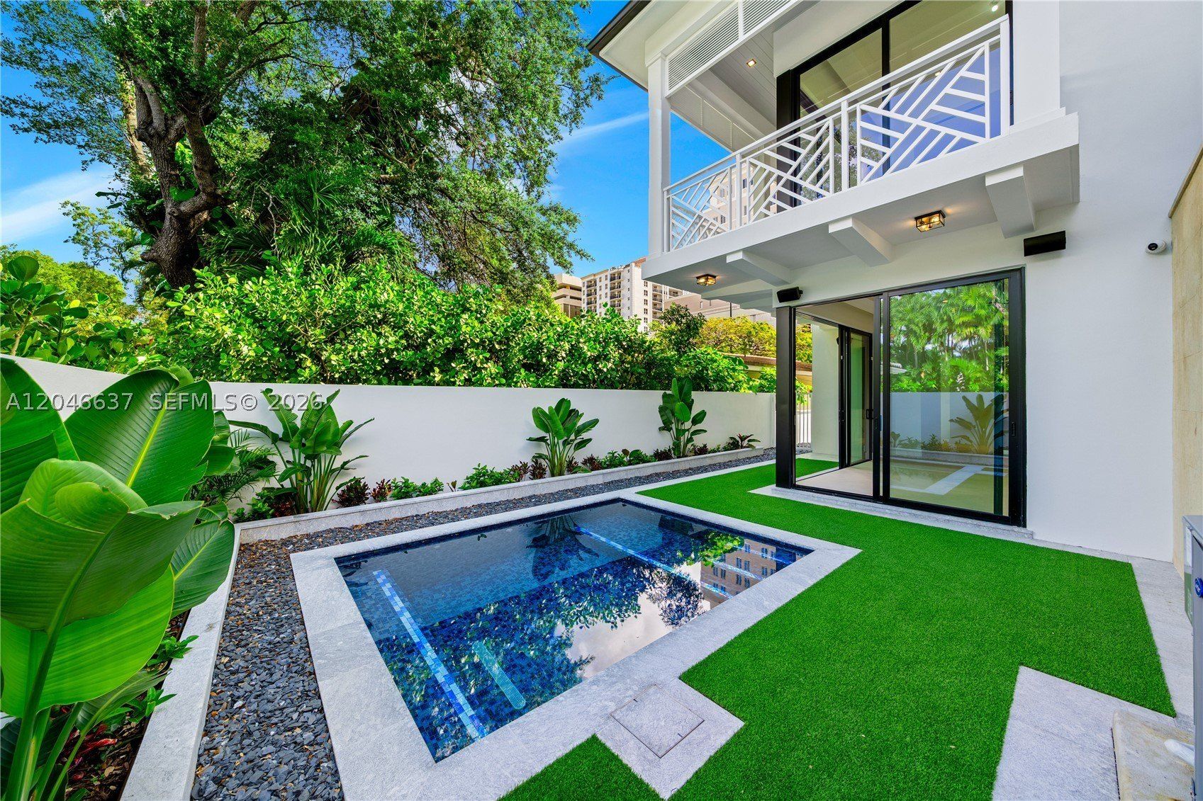 2712 S Le Jeune Rd. Coral Gables, FL 33134