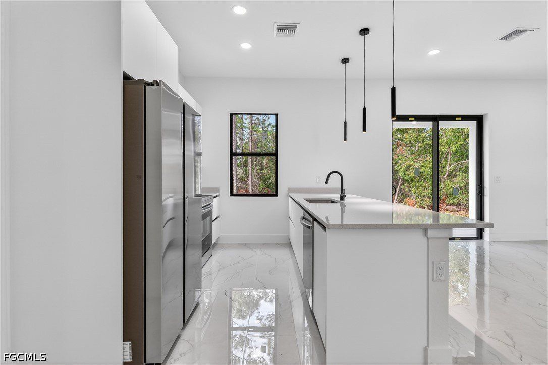 1156 Damen Street E. Lehigh Acres, FL 33974