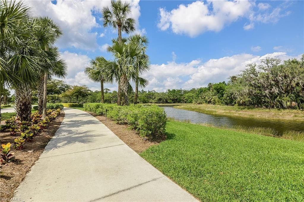 2979 Heritage Pines Dr Lot 195. Fort Myers, FL 33905