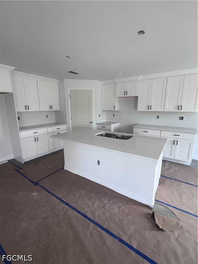 2406 Bay Plaza. Lehigh Acres, FL 33936