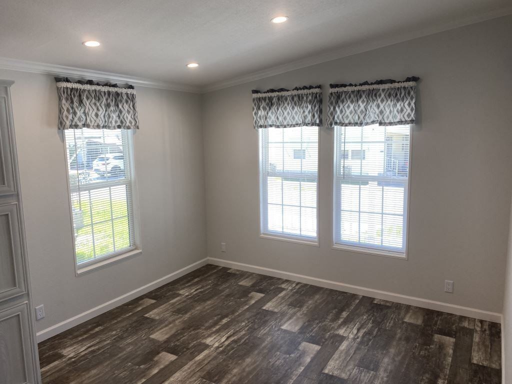 321 Queen Mary Loop. Lakeland, FL 33805