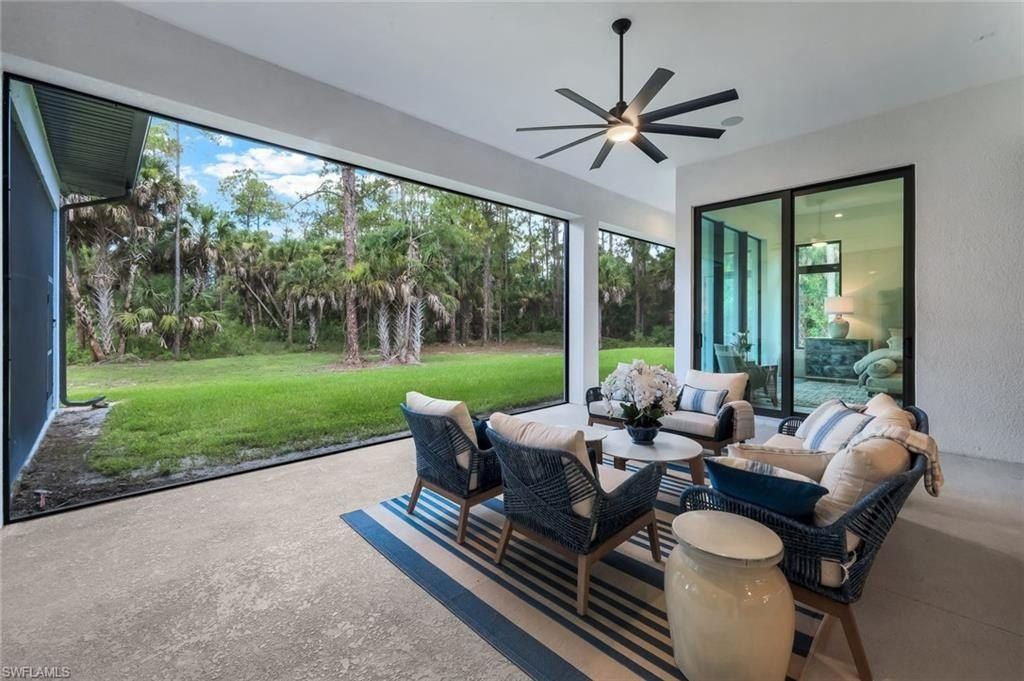 933 11Th St Sw. Naples, FL 34117