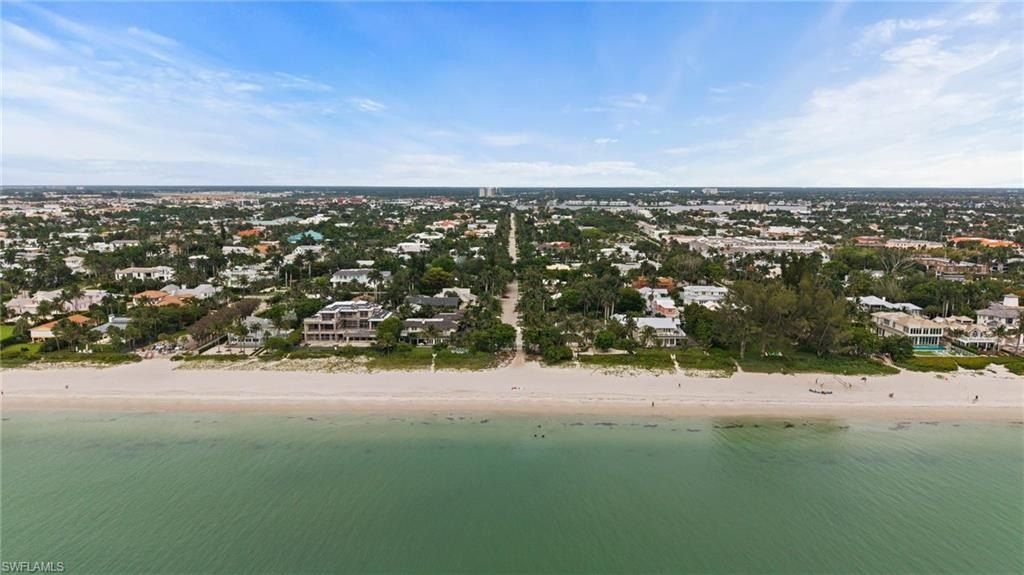 1100 Gulf Shore Blvd S. Naples, FL 34102
