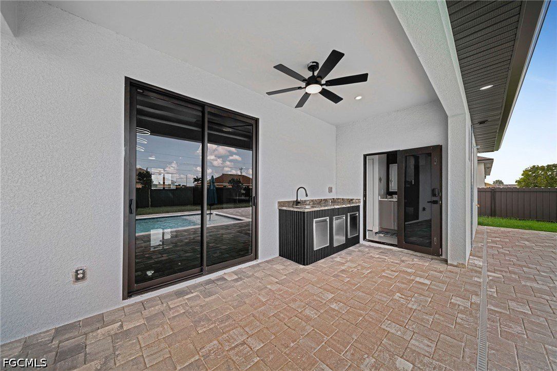 1302 Ne Juanita Place. Cape Coral, FL 33909