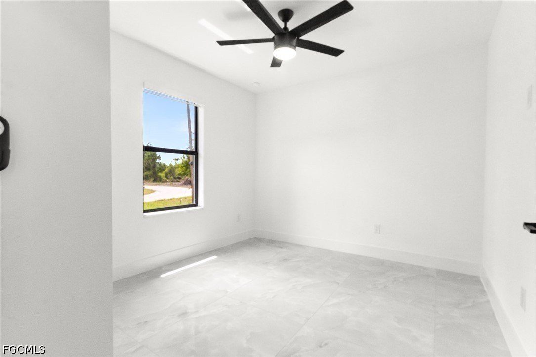 1137 Essex Street E. Lehigh Acres, FL 33974