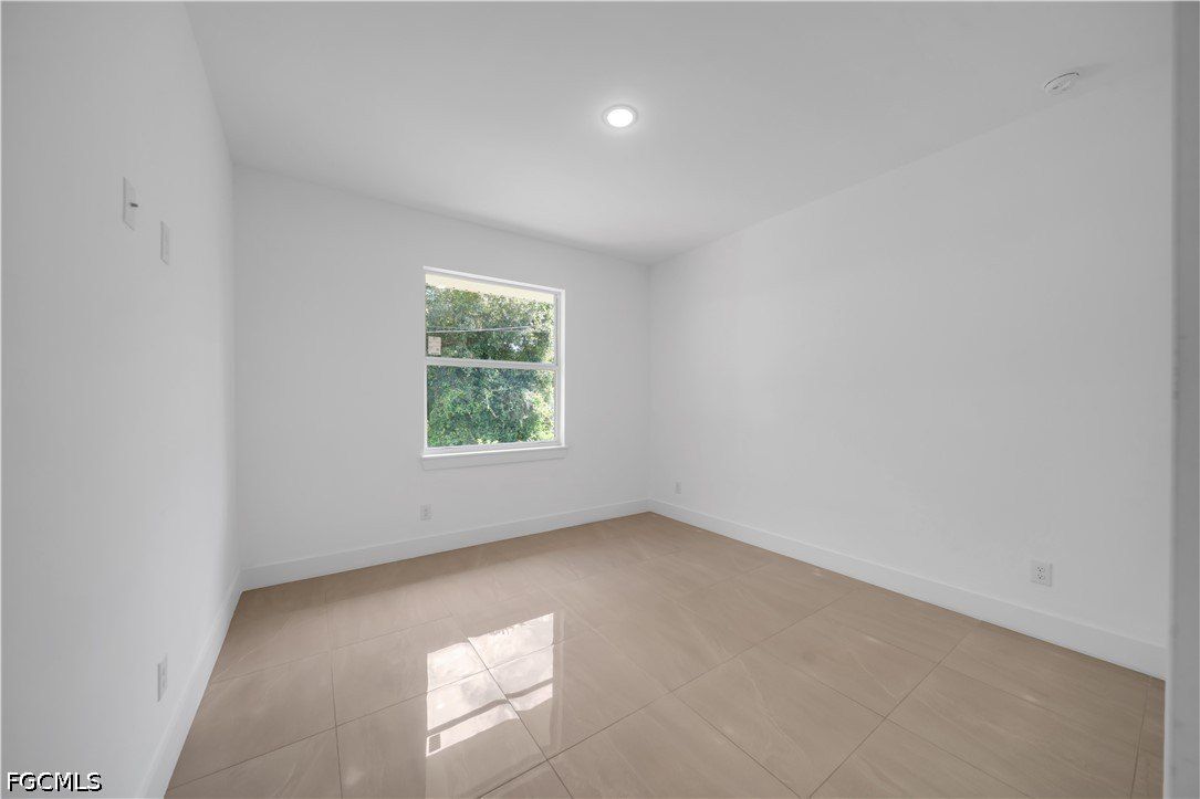 1605 E 6Th Street. Lehigh Acres, FL 33972
