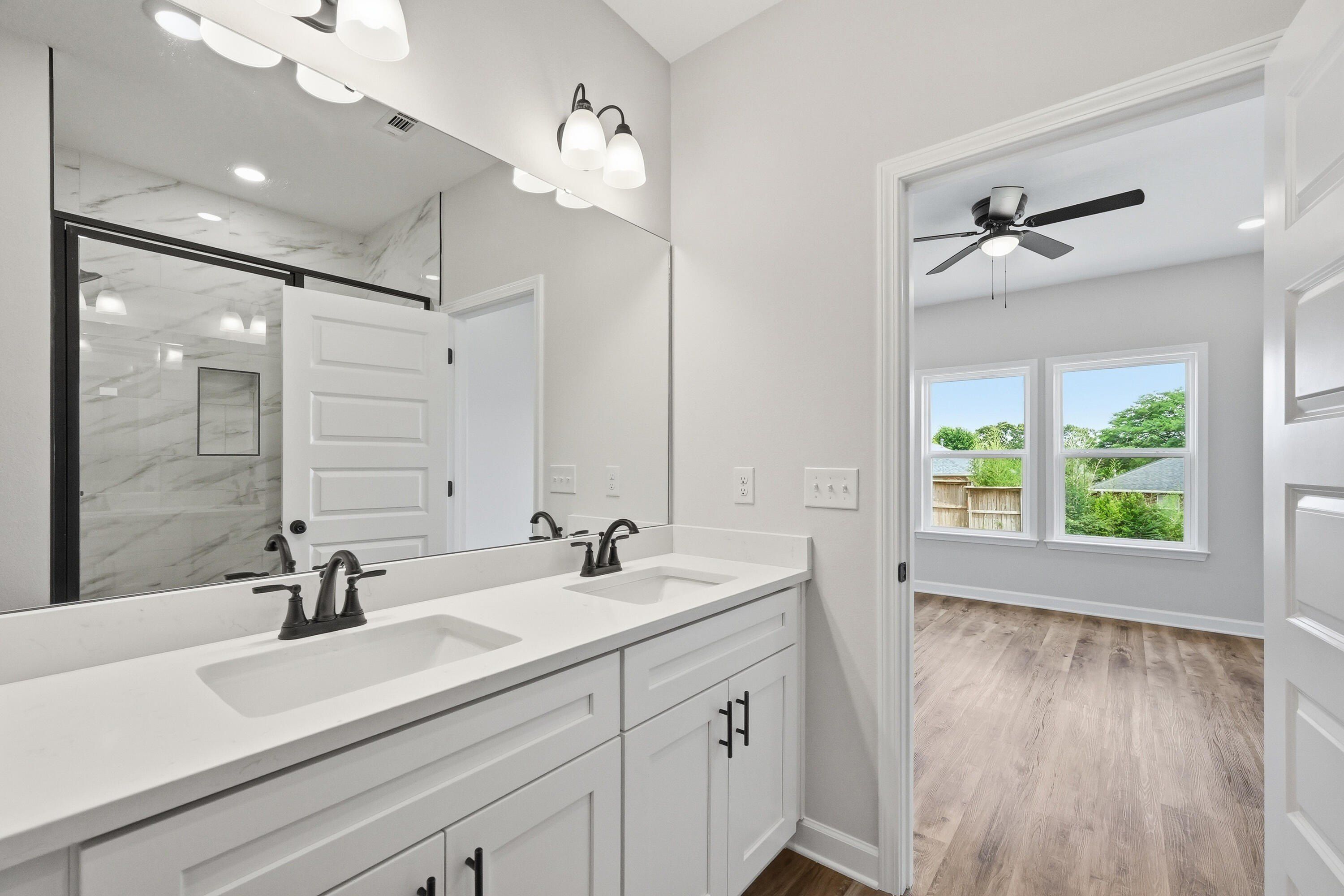 2828 Blackbird Court. Crestview, FL 32539