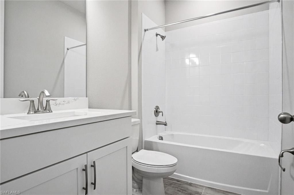 4596 Arboretum Cir. Naples, FL 34112