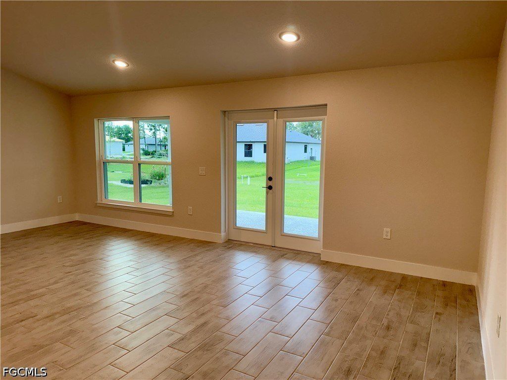 2812 43Rd Street W. Lehigh Acres, FL 33971