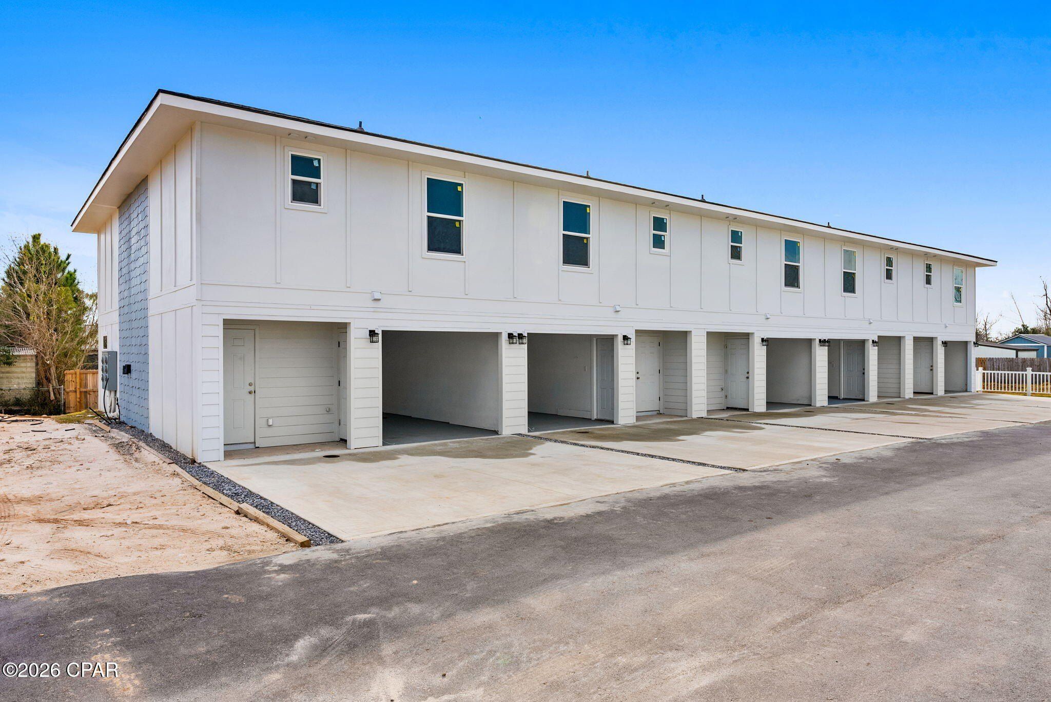 6748 Cherry Street. Callaway, FL 32404