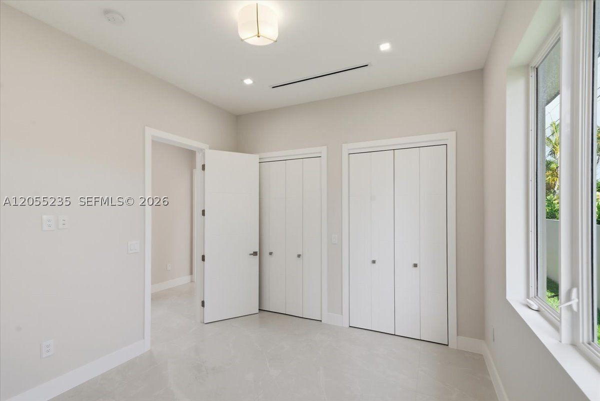 2880 Sw 113 Avenue. Miami, FL 33165