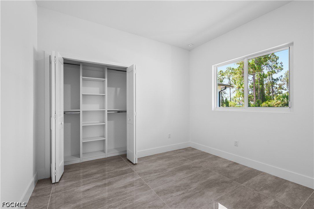 1142 Dutchess Street E. Lehigh Acres, FL 33974