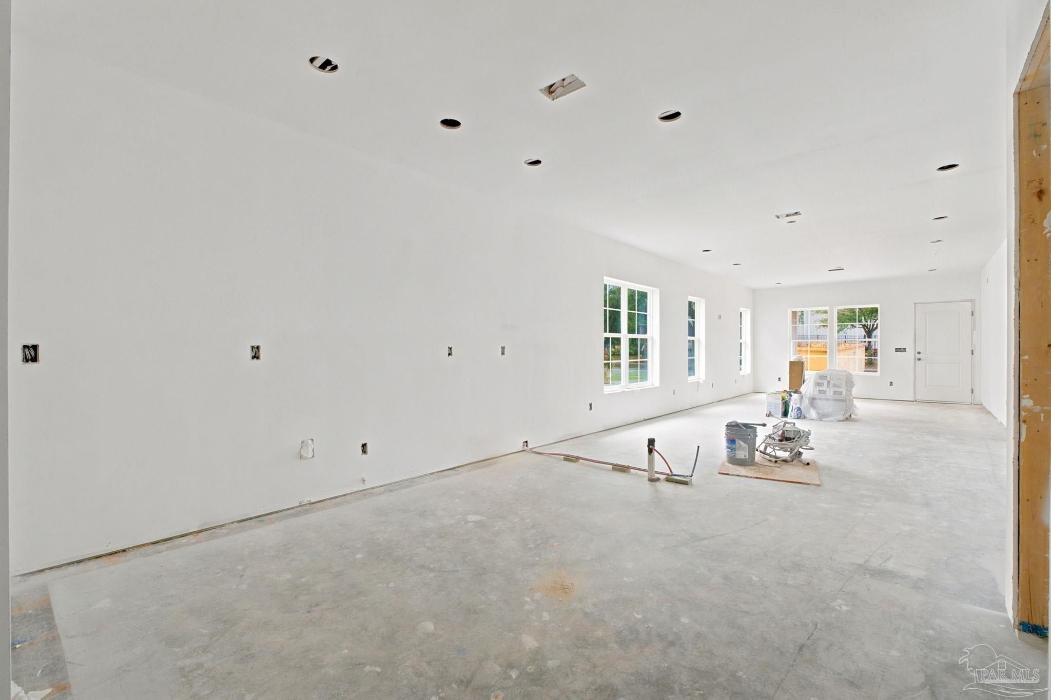 915 N B St. Pensacola, FL 32501