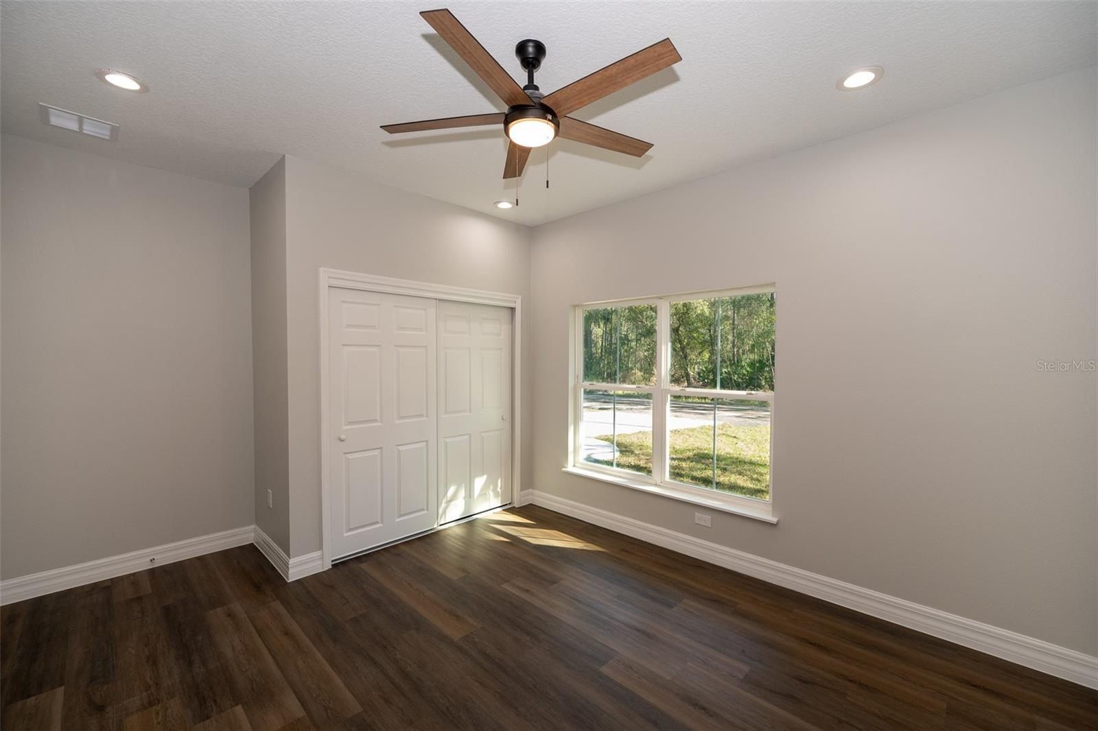 2390 9Th Ave. Deland, FL 32724