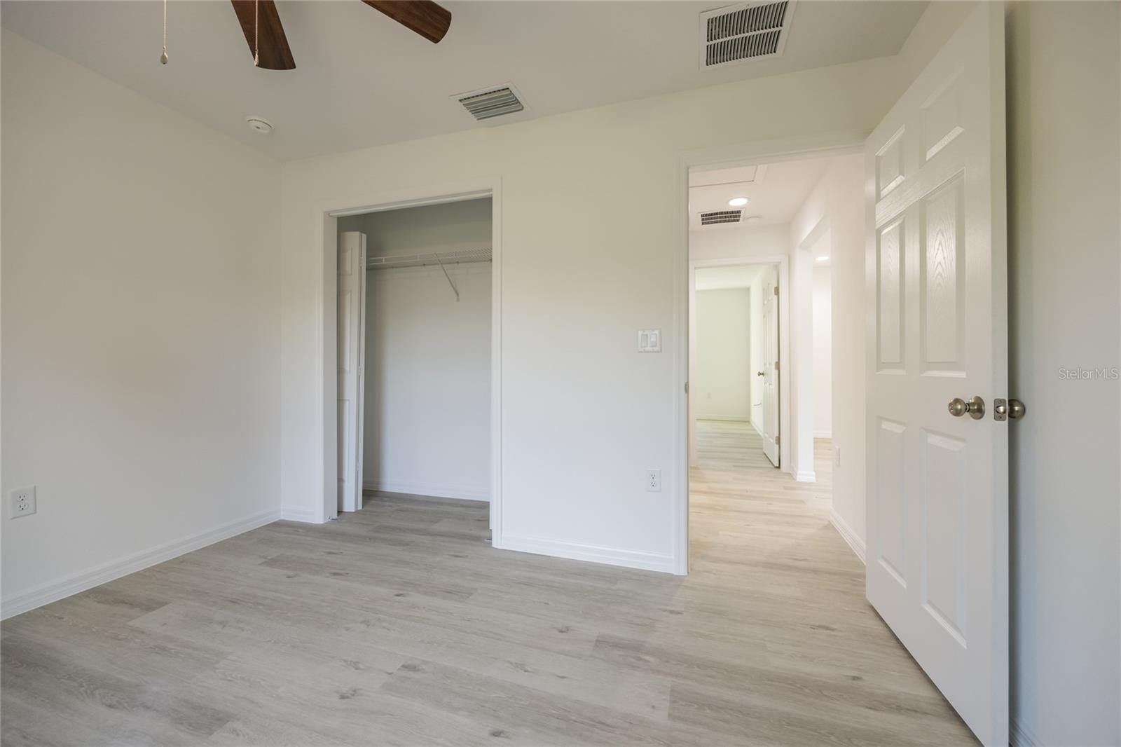 691 E Country Club Drive. Williston, FL 32696