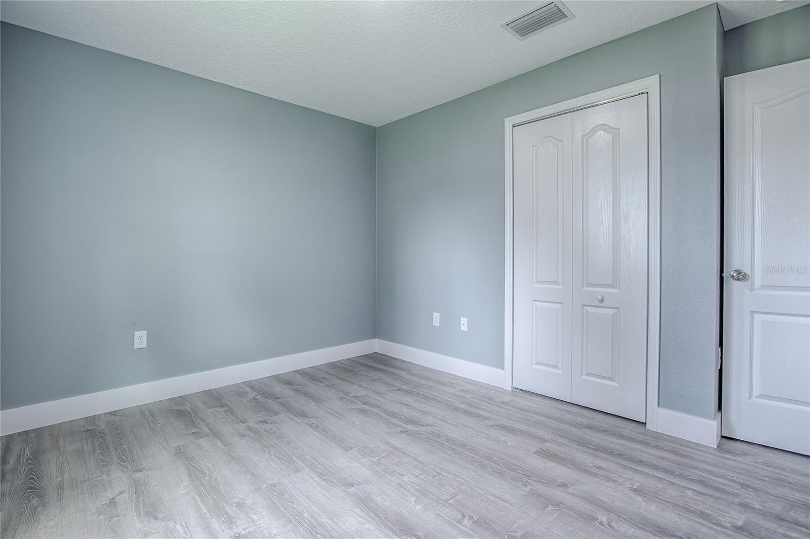 557 County Road 487. Lake Panasoffkee, FL 33538