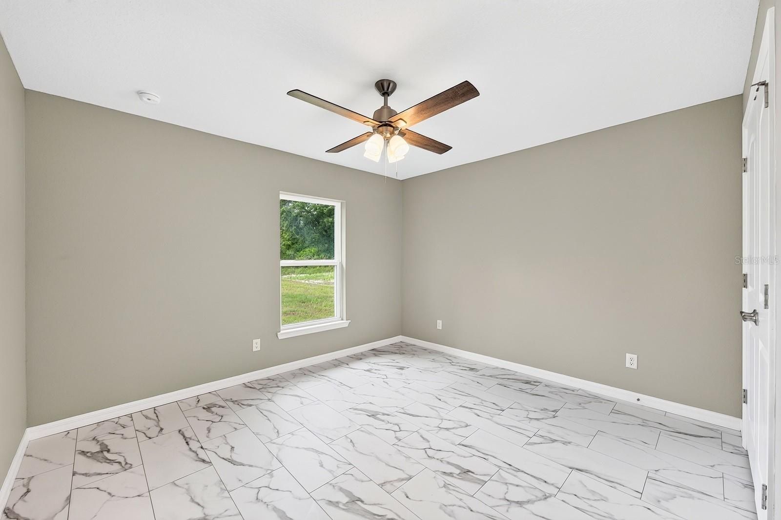 36 Fisher Lane Course. Ocklawaha, FL 32179
