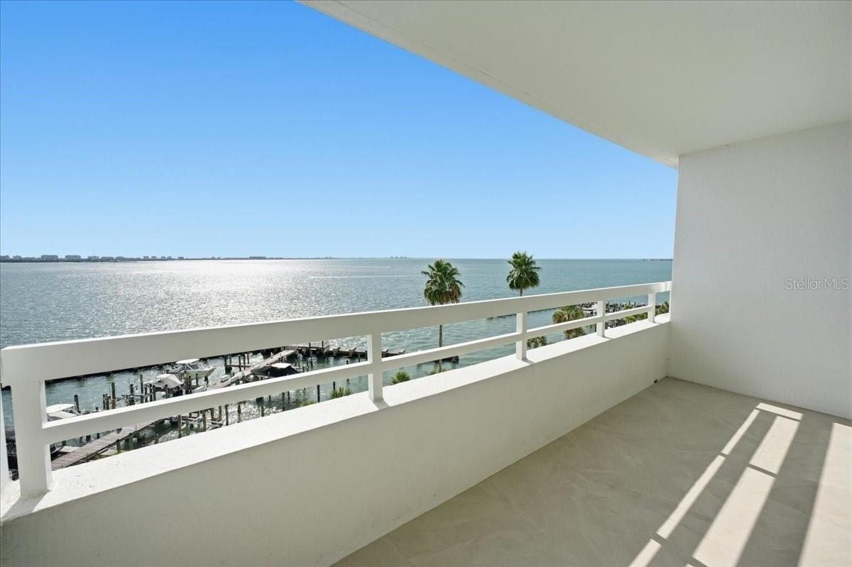 888 Blvd Of The Arts. Sarasota, FL 34236