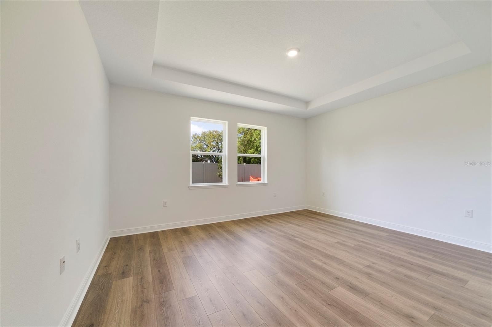 3004 Water Clover Court. Apopka, FL 32712